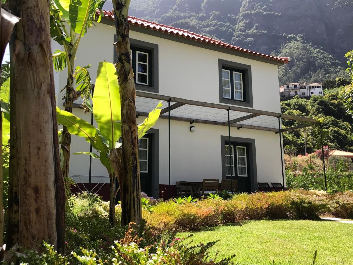 Casa Oliveira Esmeraldo - Guest Houses São Vicente エクステリア 写真