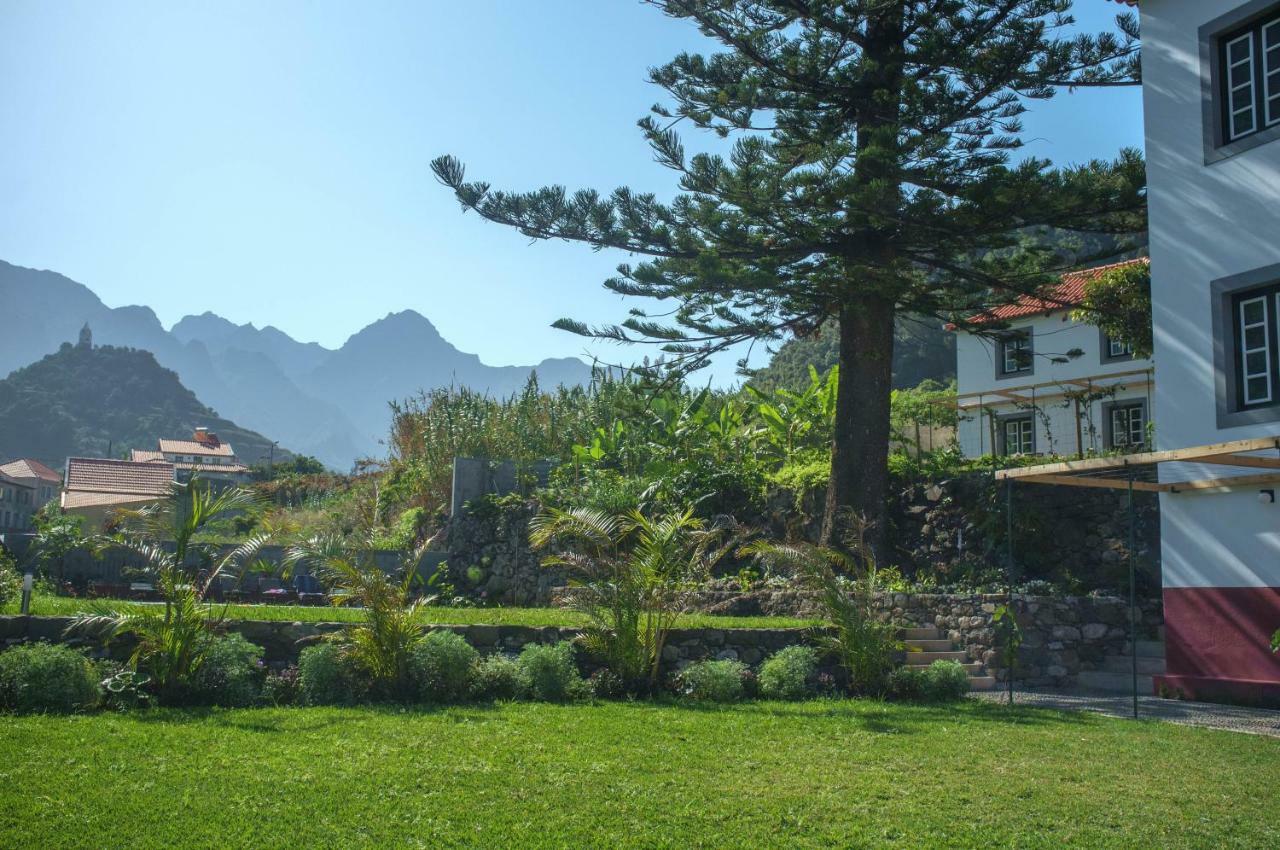 Casa Oliveira Esmeraldo - Guest Houses São Vicente エクステリア 写真