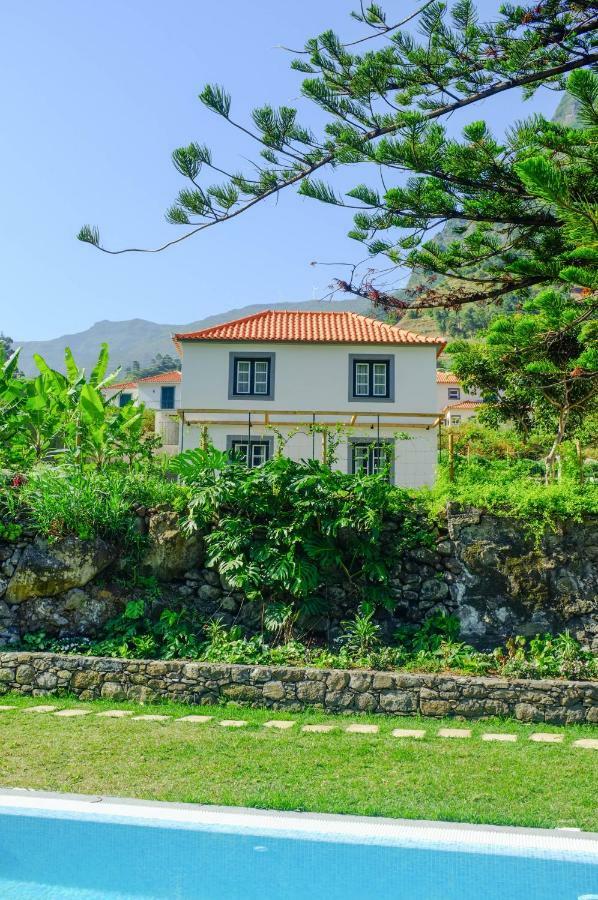 Casa Oliveira Esmeraldo - Guest Houses São Vicente エクステリア 写真